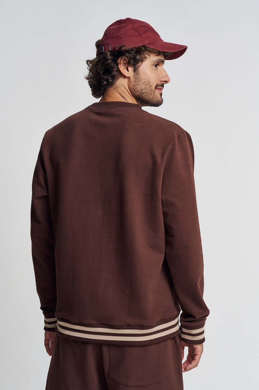 Blusão Com Linhas Contrastantes - Fleece Marrom 3