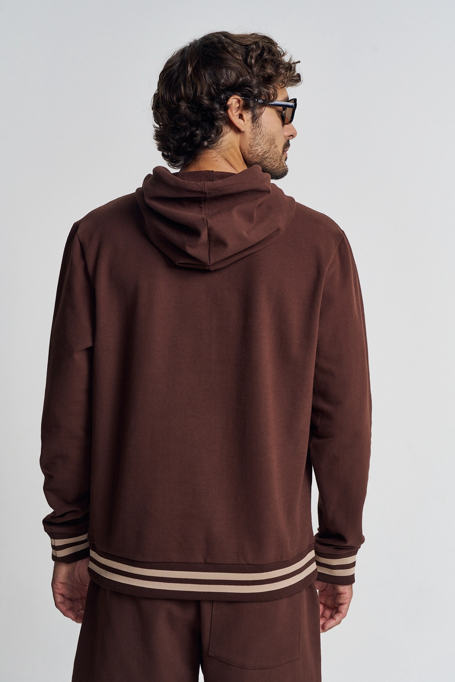 Blusão Masculino Com Capuz Comfort Marrom 3