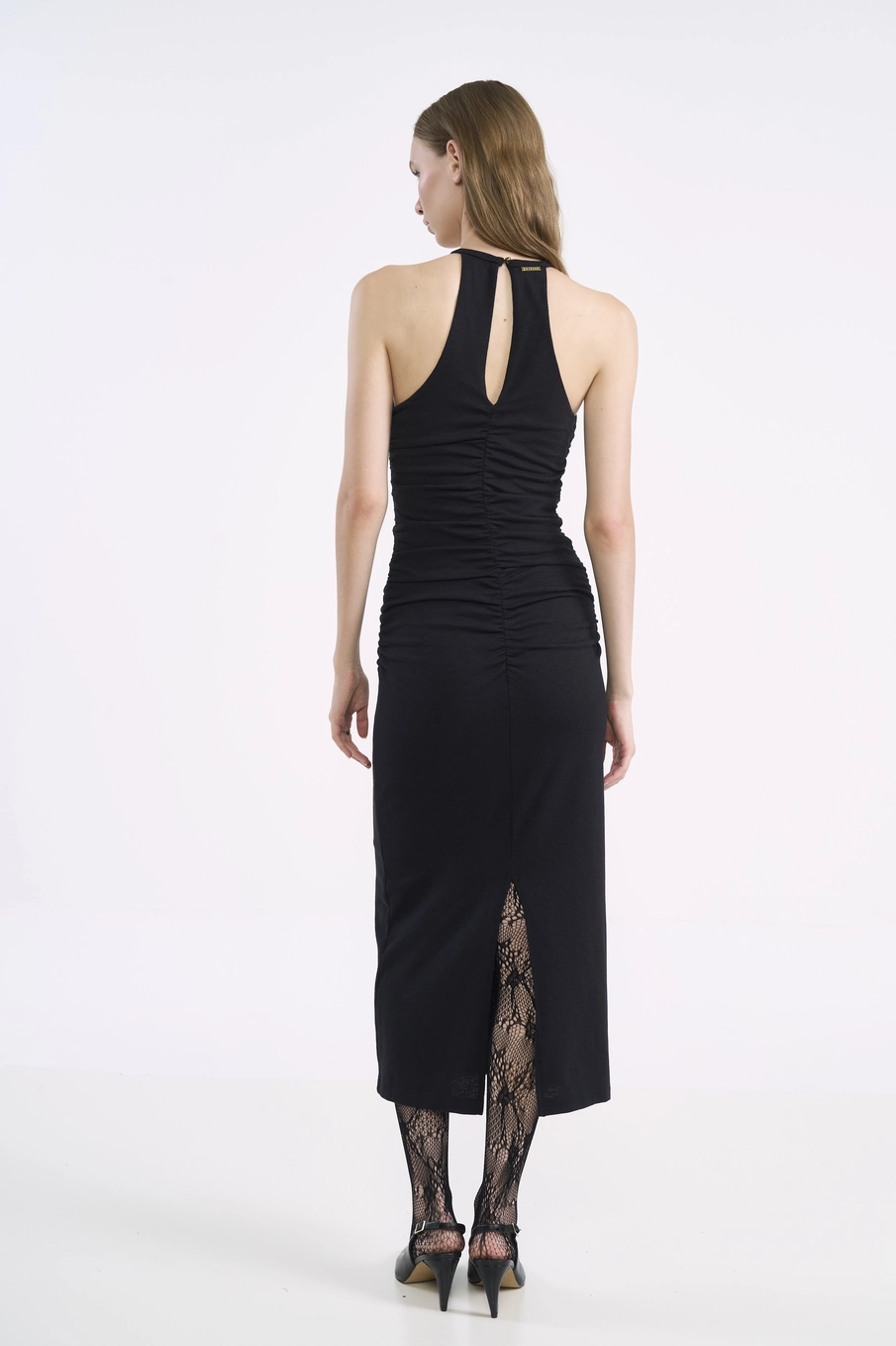 Vestido Midi Nostalgic Detalhe Metal Preto