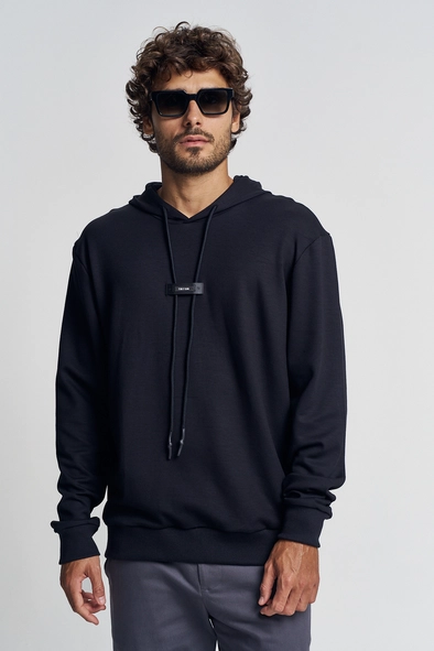 Blusão Masculino Com Capuz E Detalhe Frontal