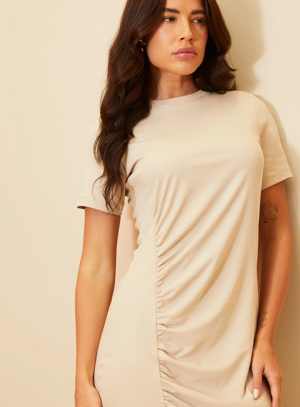 Vestido Curto T-shirt Dress Bege 3