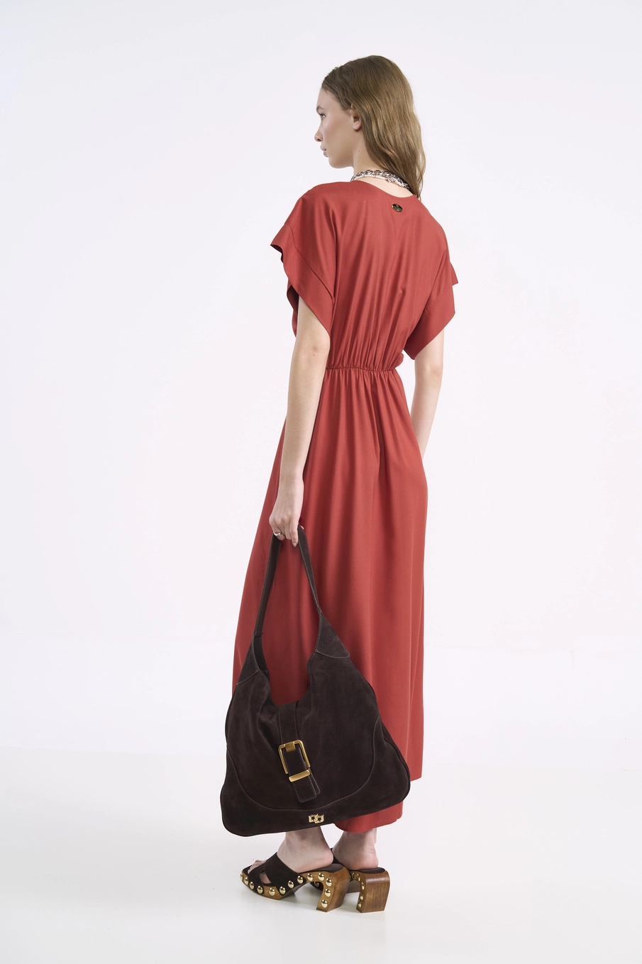 Vestido Fluido Terracota Marrom