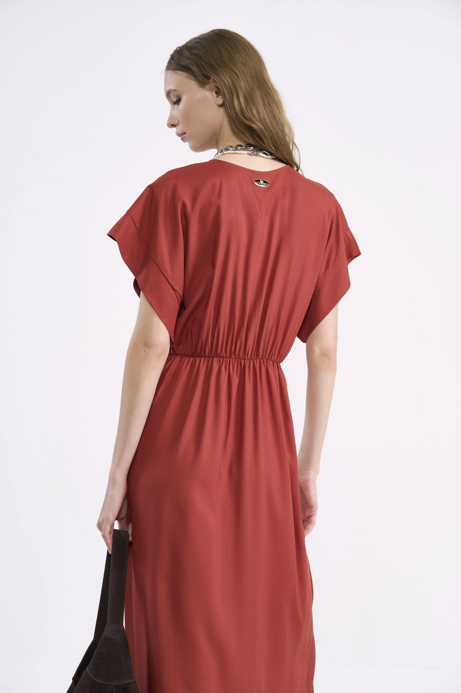Vestido Fluido Terracota Marrom