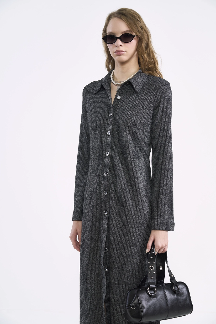 Vestido Midi Chemisier Canelado Preto