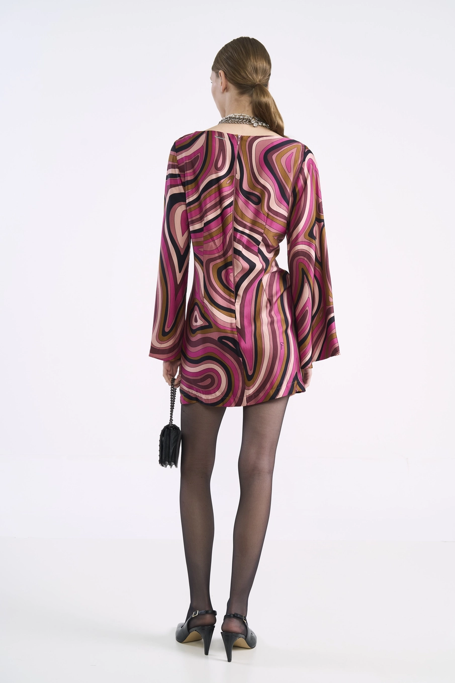 Vestido Curto Estampado Mangas Flare Estampados