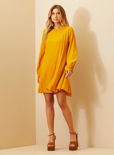 Vestido Feminino Curto Manga Longa Com Recortes