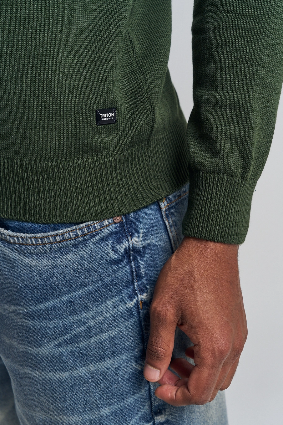 Suéter Slim Masculino Em Tricô Verde 4