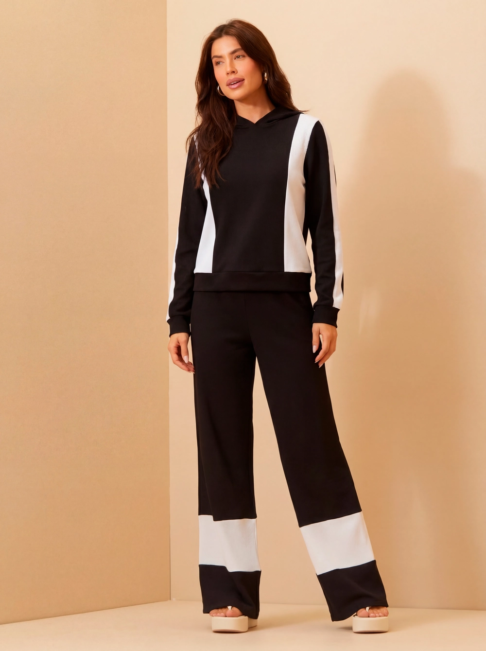 Blusão Feminino Bicolor Com Capuz - Comfort Estampados 1