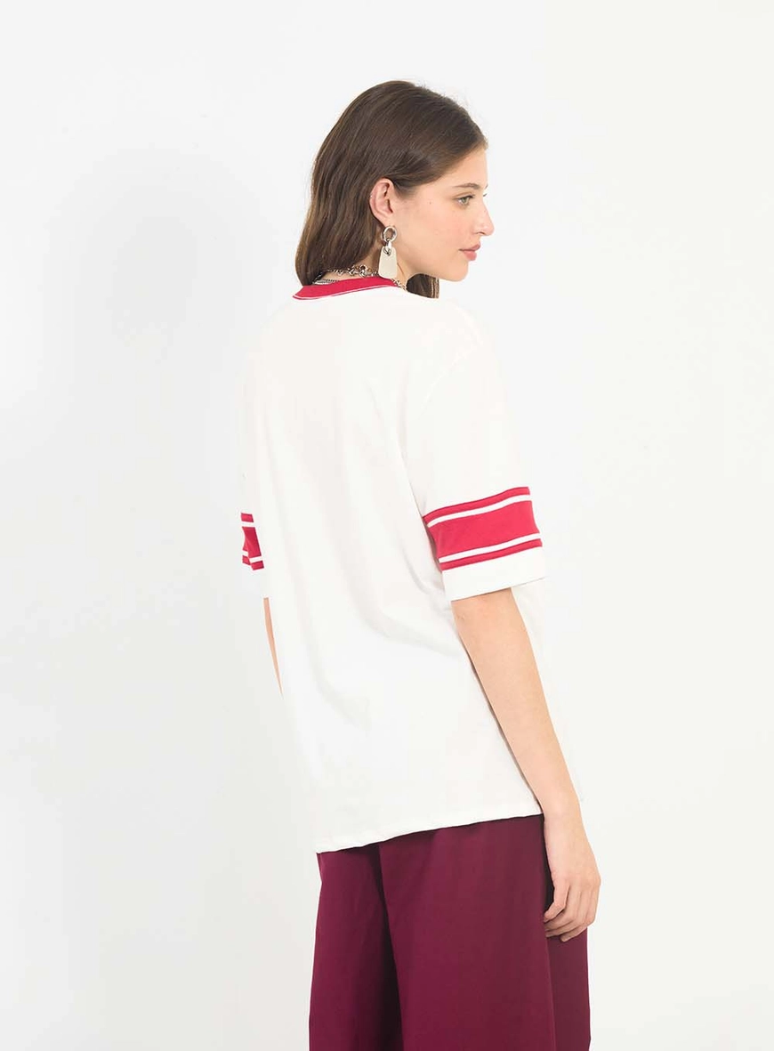 Camiseta Boy Com Detalhe Contrastante Branco 2