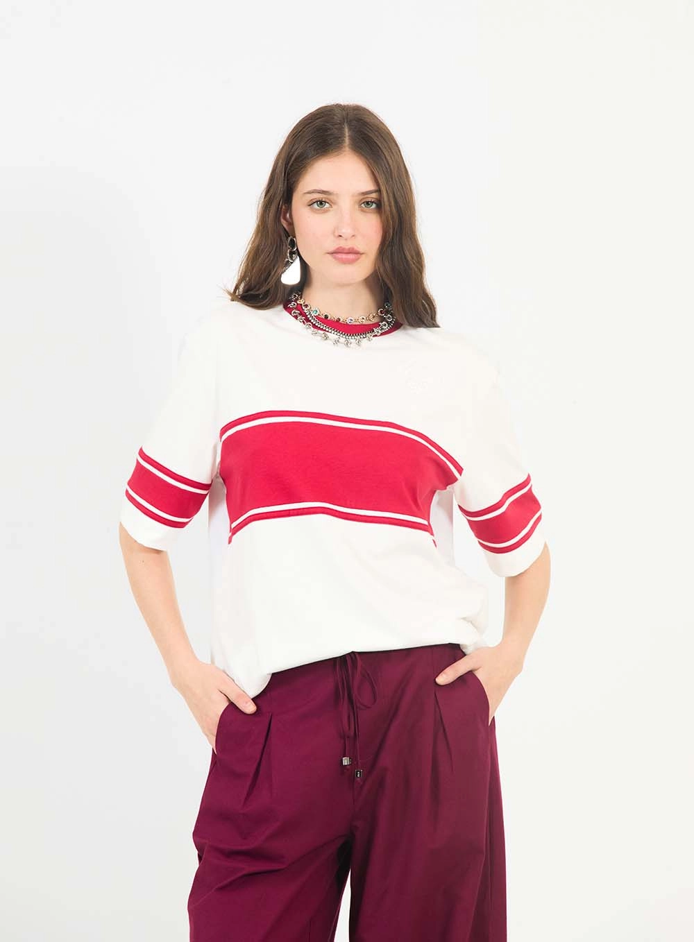 Camiseta Boy Com Detalhe Contrastante Branco 1