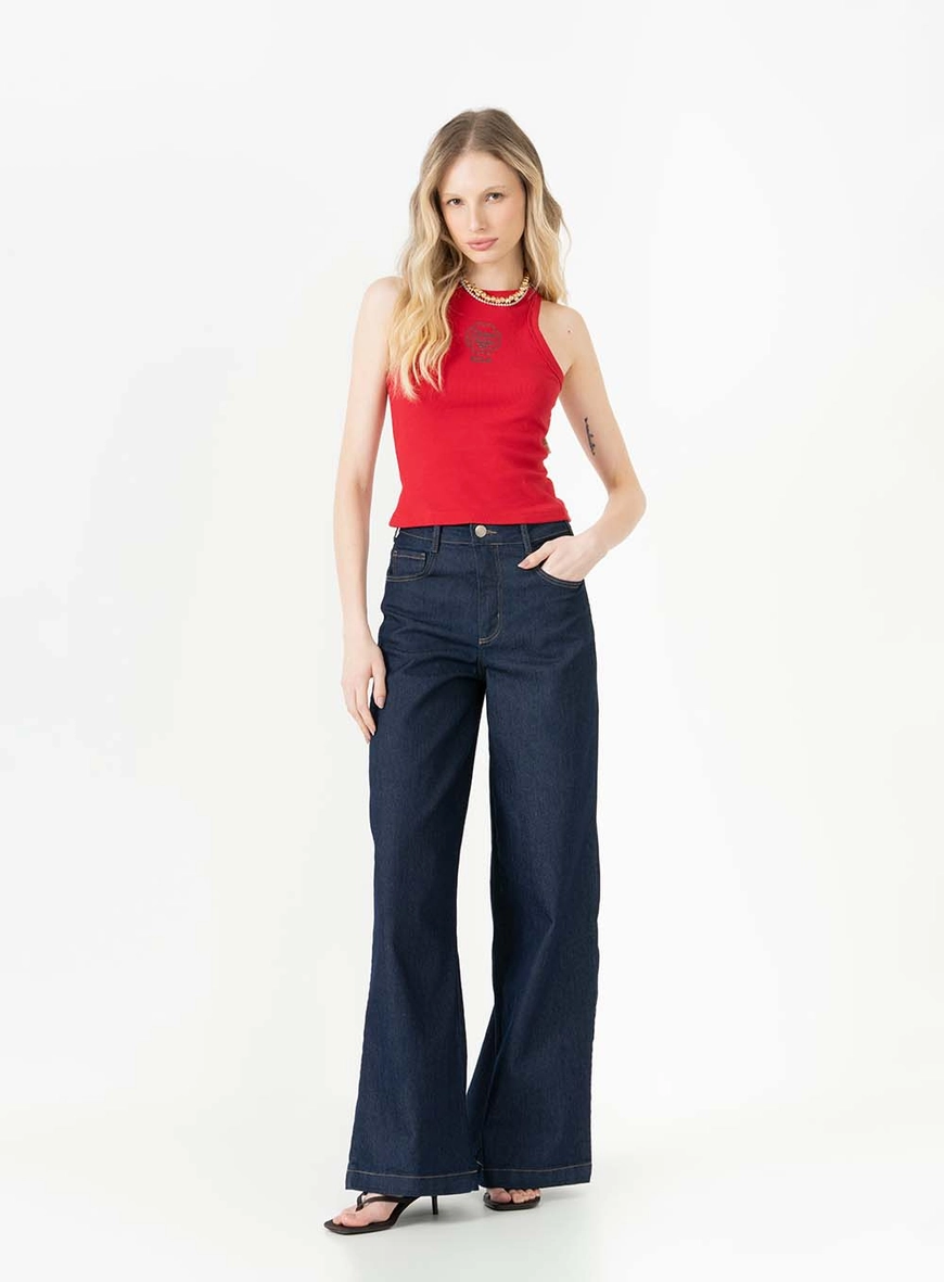 Regata Slim Canelada Com Detalhe Métalico Vermelho 3