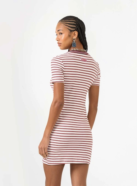 Vestido Curto Slim Canelado Com Listras