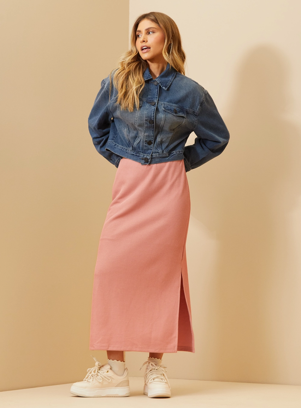 Saia Midi Texturizada Com Fenda Lateral - Comfort Rosa 1