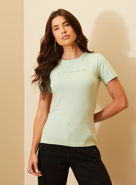 Camiseta Feminina Com Estampa Frontal - Small