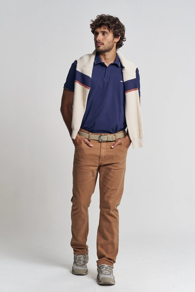 Polo Masculina Com Detalhes Contrastantes - New