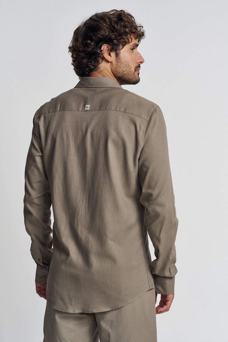 Camisa Masculina Com Plaqueta Metálica - Casual Bege 3