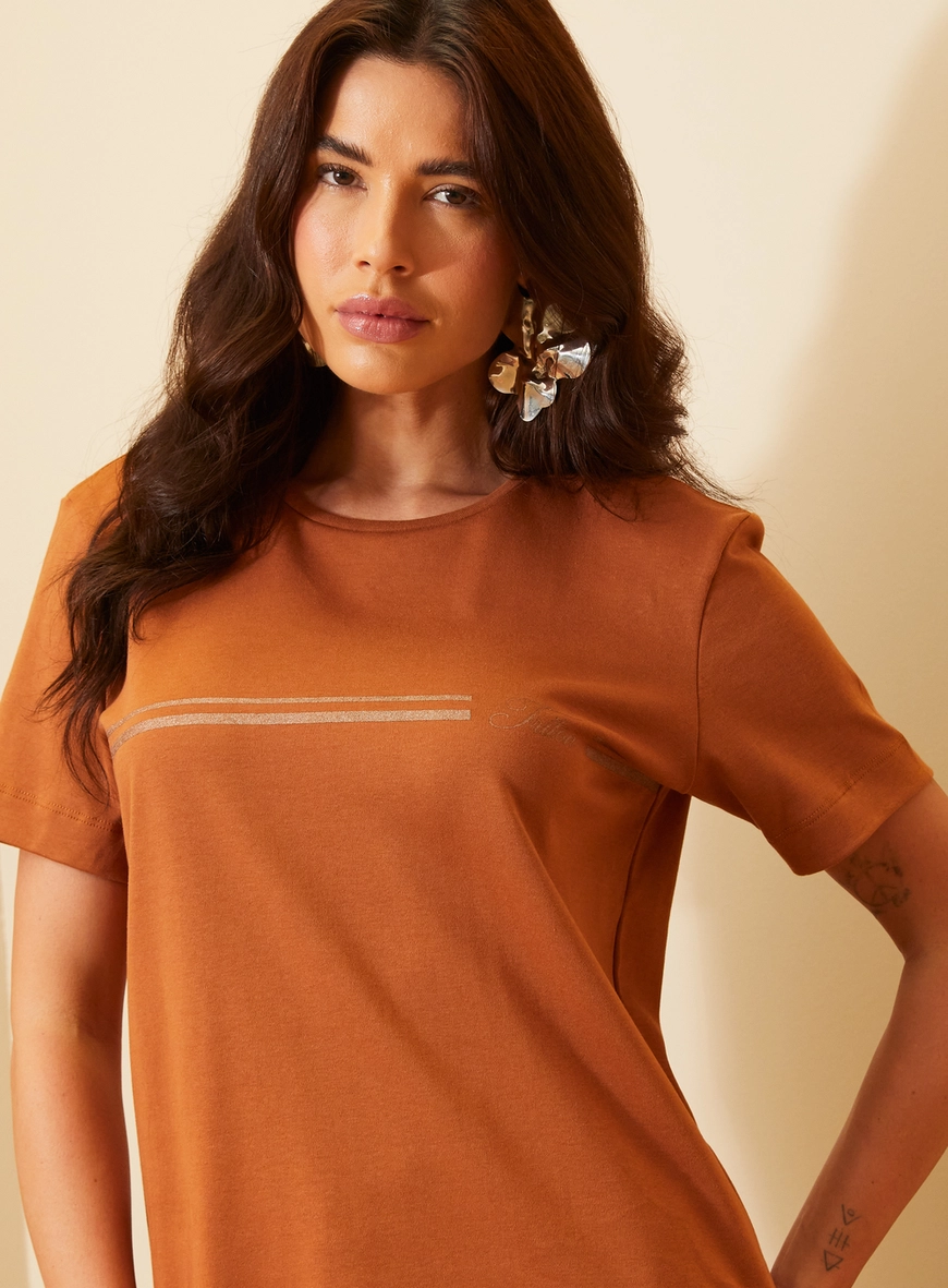 Camiseta Feminina Com Estampa Linear - Comfort Marrom 3