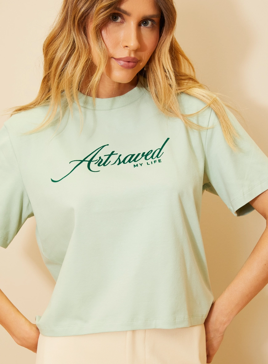 Camiseta Feminina Com Estampa Central Verde 3