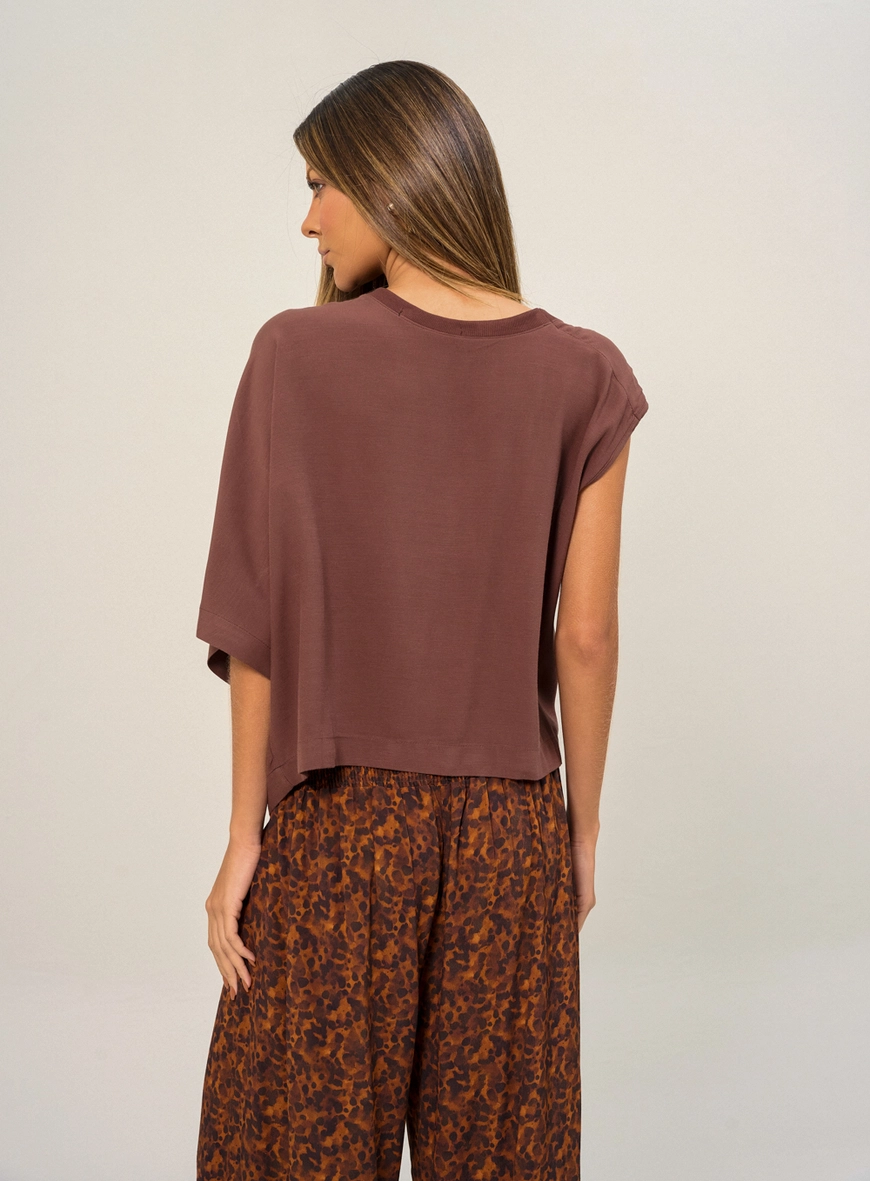 Blusa Feminina Assimétrica Manga Única Marrom 2