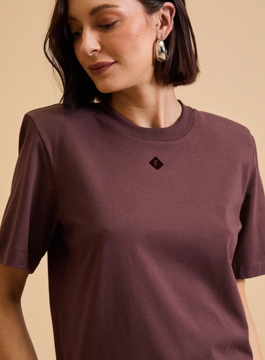 Camiseta Feminina Básica Marrom