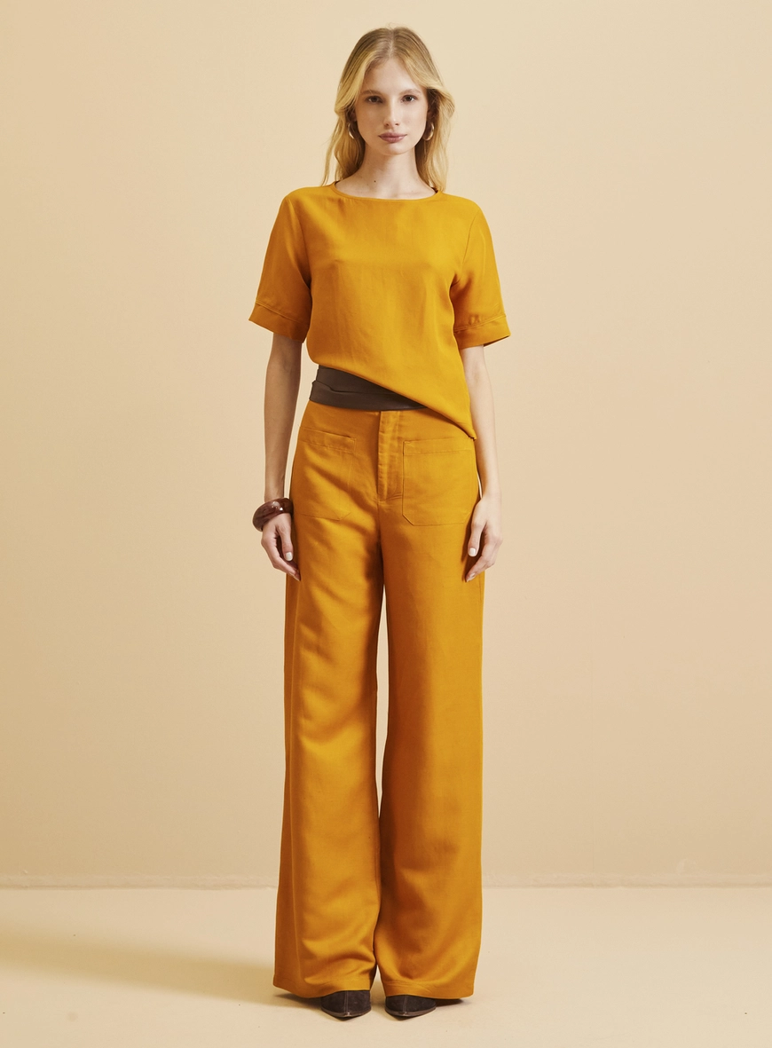 Camiseta Feminina Reta Amarelo