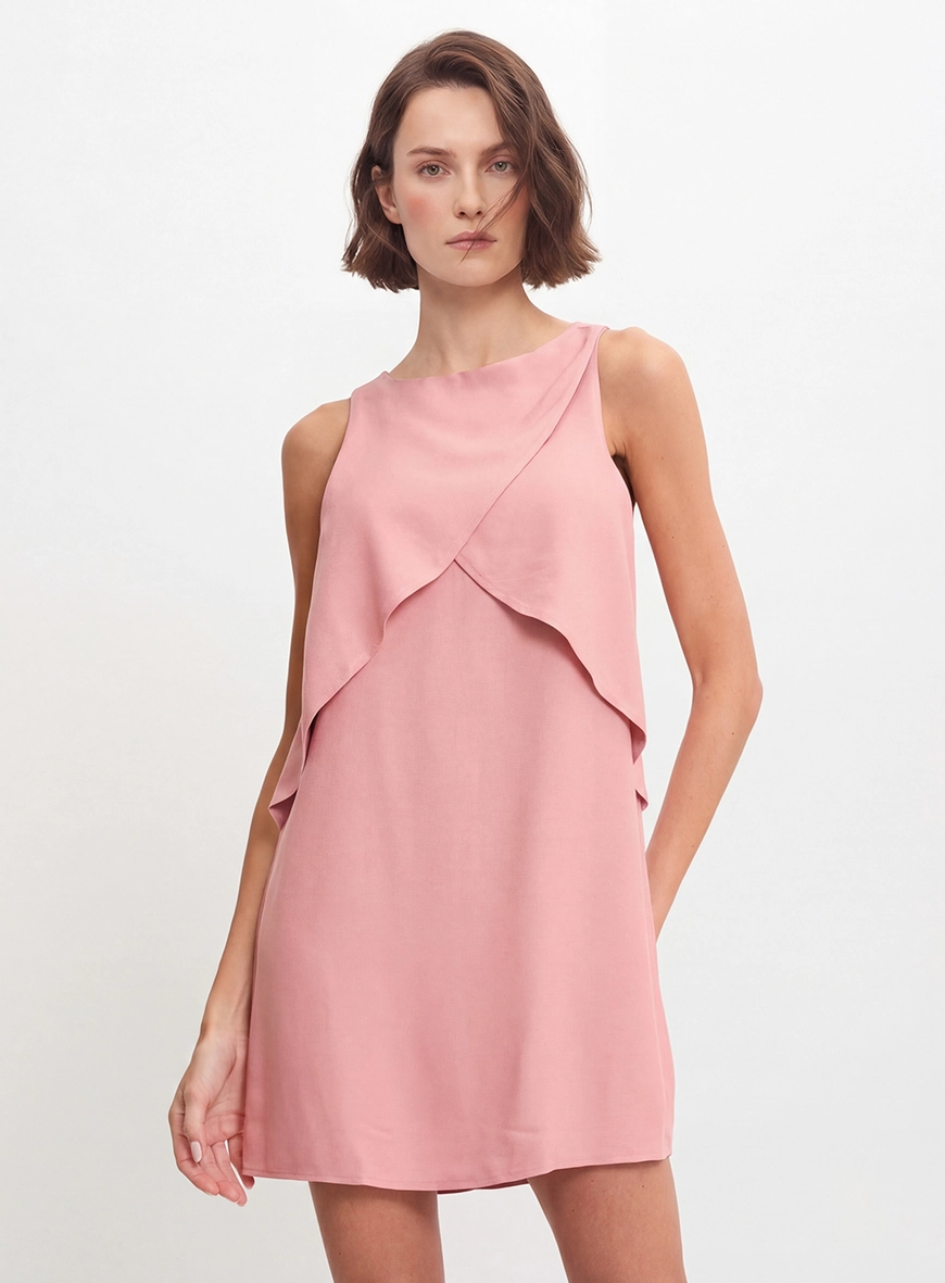 Vestido Curto Comfort Com Sobreposição Rosa 4