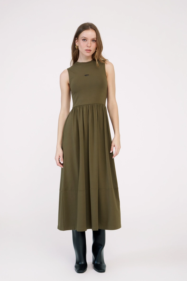 Vestido Midi Slim Recorte Assimétrico Verde 1