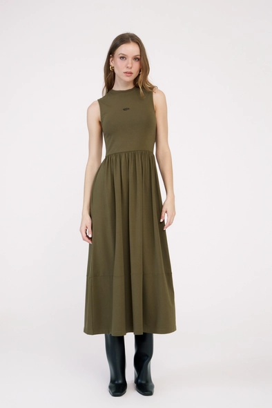 Vestido Midi Slim Recorte Assimétrico