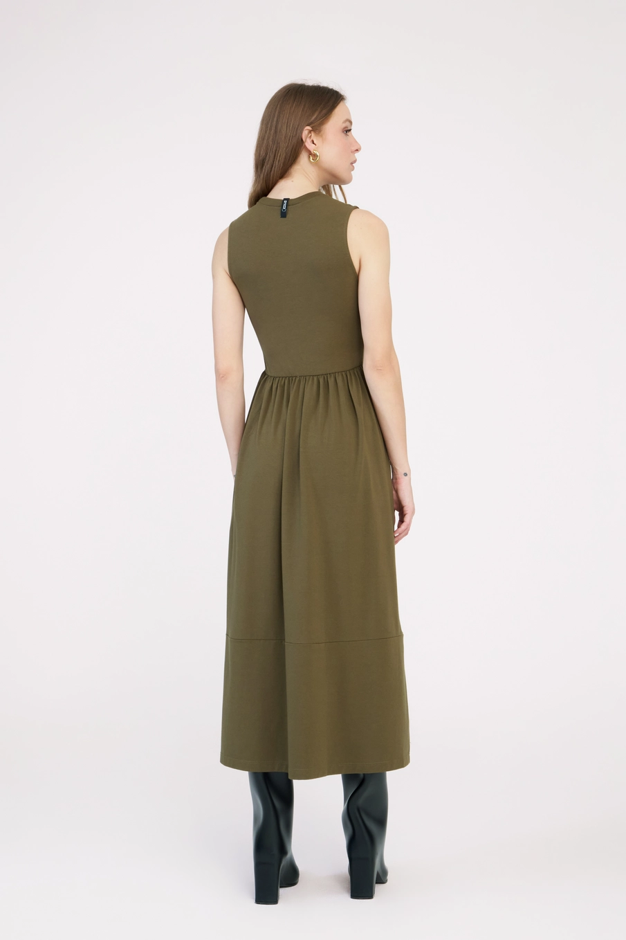 Vestido Midi Slim Recorte Assimétrico Verde 2