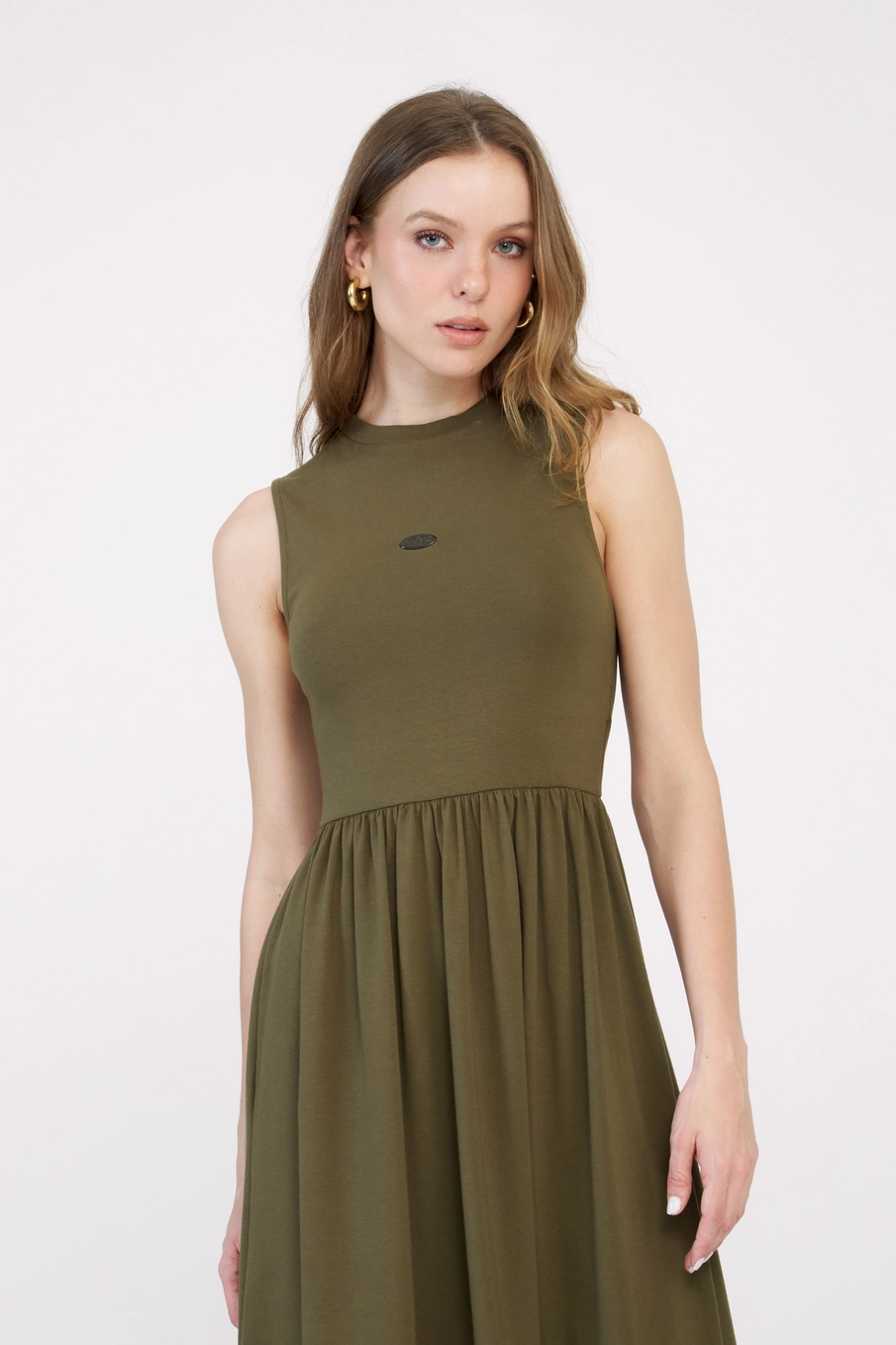 Vestido Midi Slim Recorte Assimétrico Verde 3