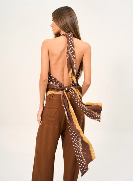 Blusa Feminina Gola Franzida Desert Spiral