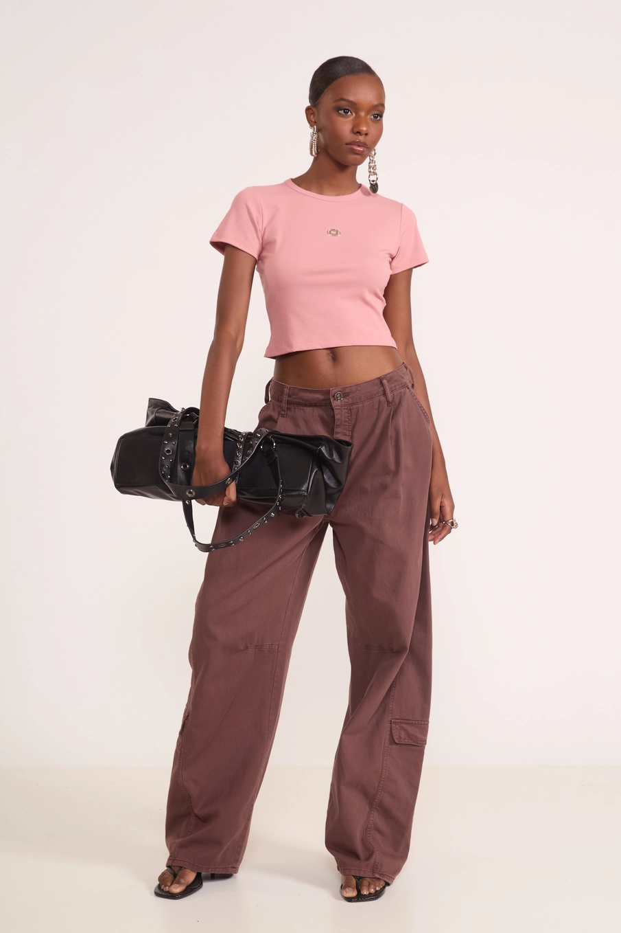 Blusa Cropped Ajustada Logomania Rosa