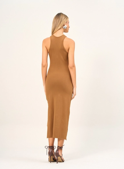 Vestido Midi Halter Com Argola E Drapeado Lateral
