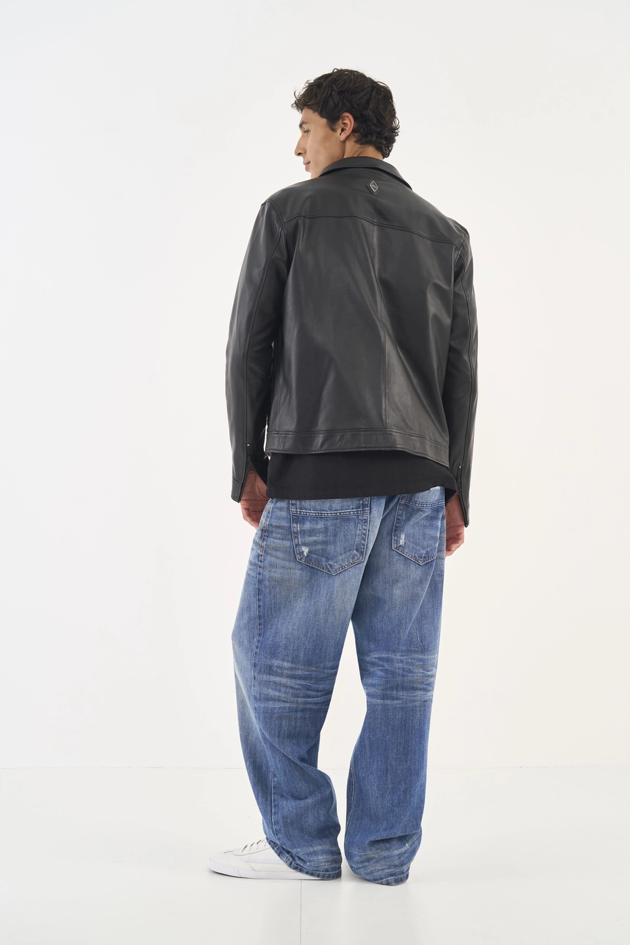 Calça Loose Jeans Lavagem Escura Índigo