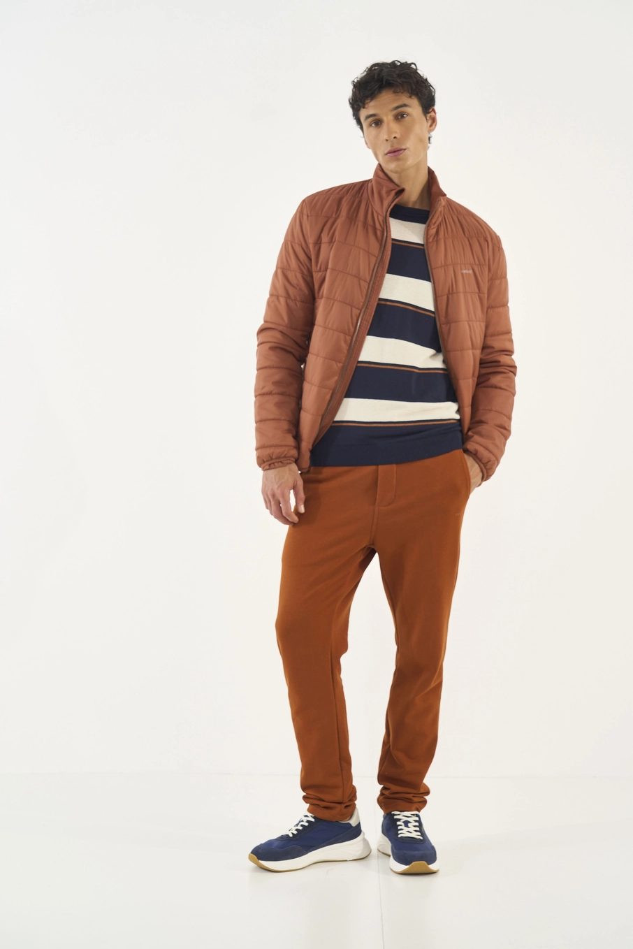 Calça Moletom Slim Com Amarração Marrom Zeus