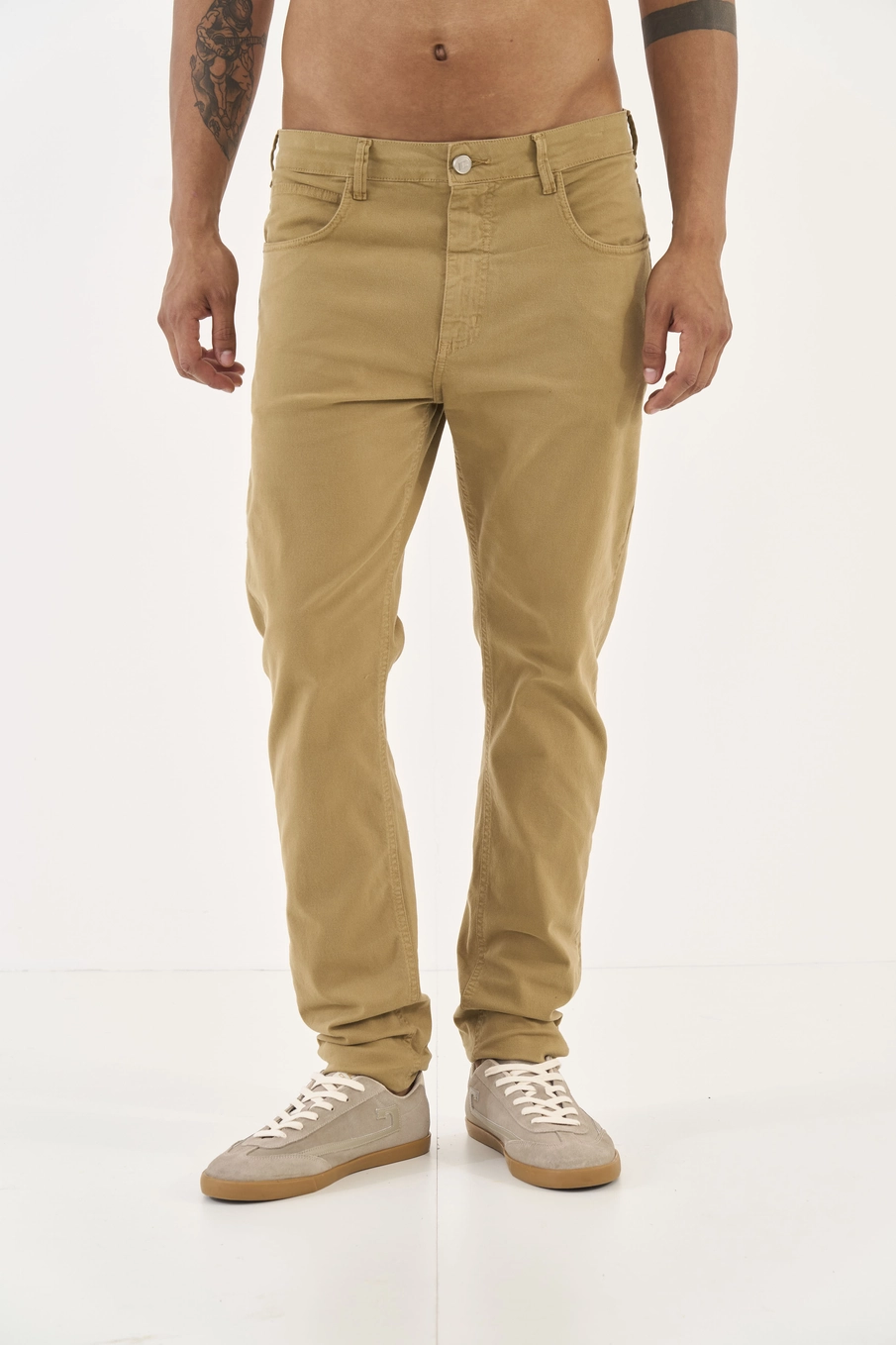 Calça Em Sarja Felipe Skinny Bege
