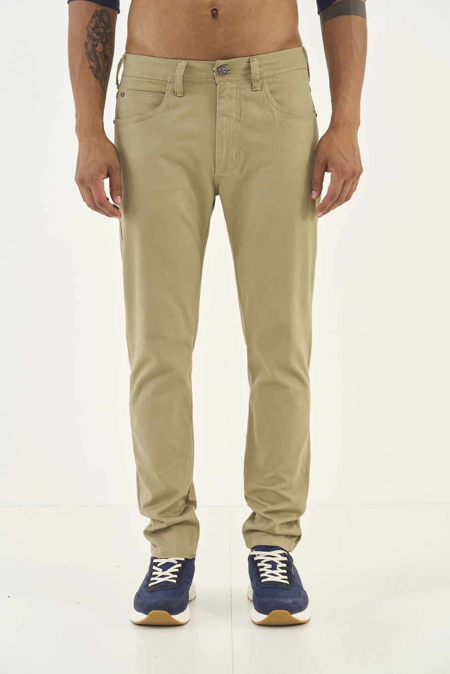 Calça Em Sarja Skinny Felipe Bege
