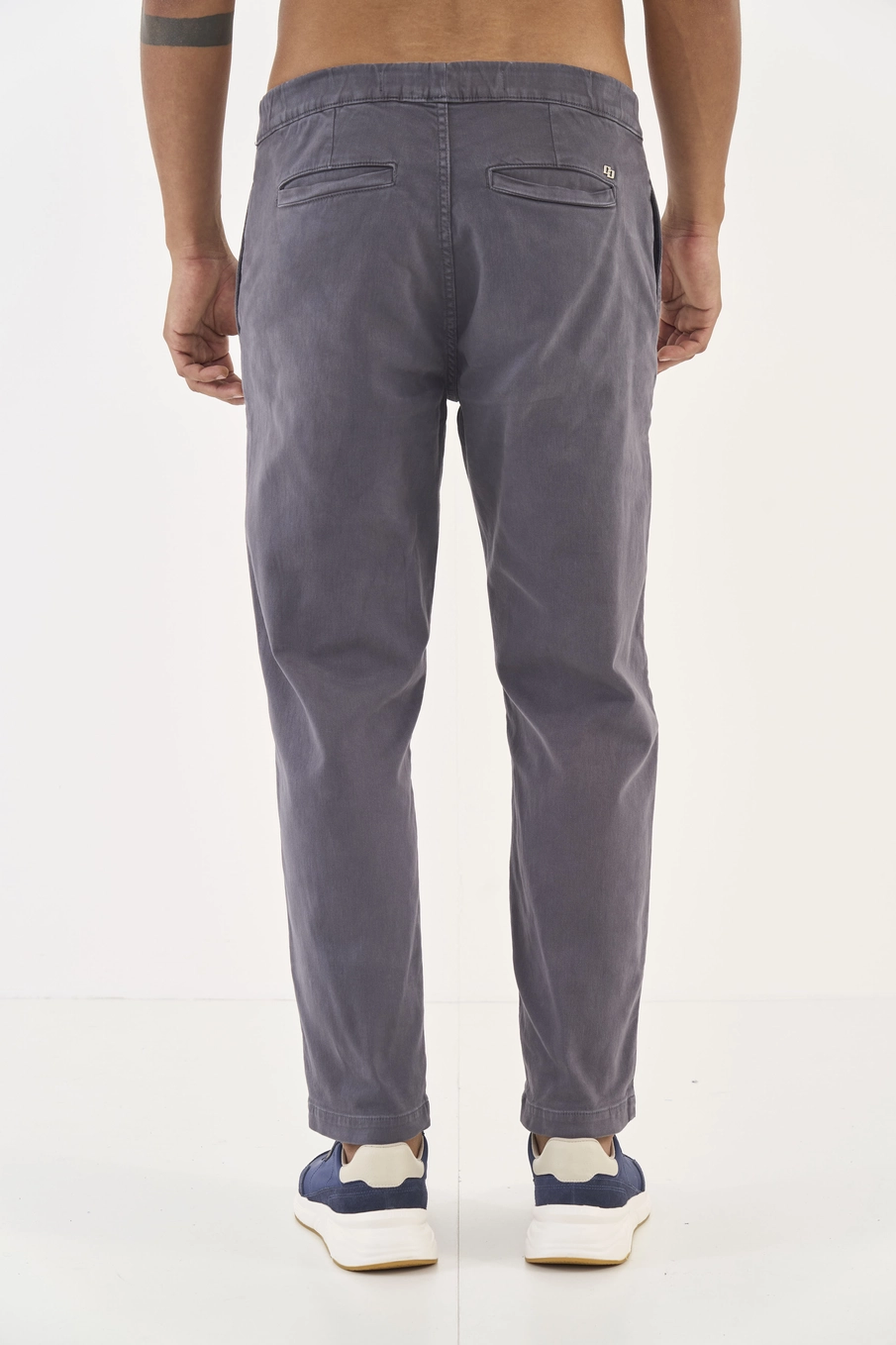 Calça Sarja Alfaiataria Andrew Jogger Cinza