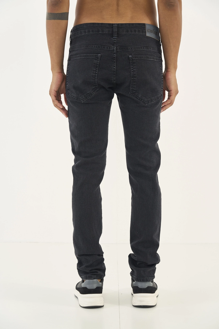 Calça Jeans Felipe Skinny Indigo Preto