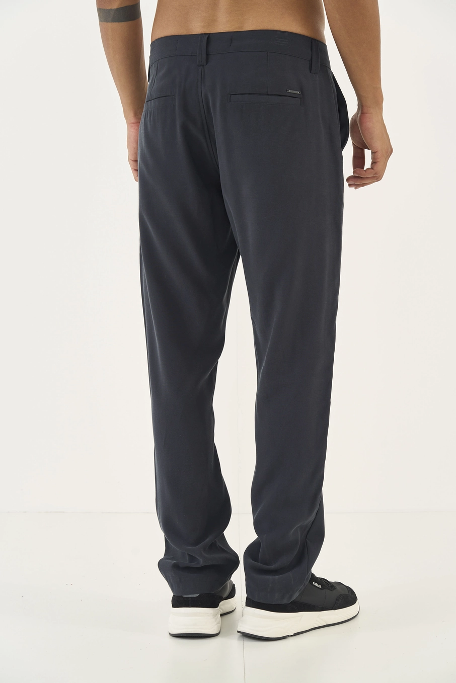 Calça Alfaiataria Reta Preto