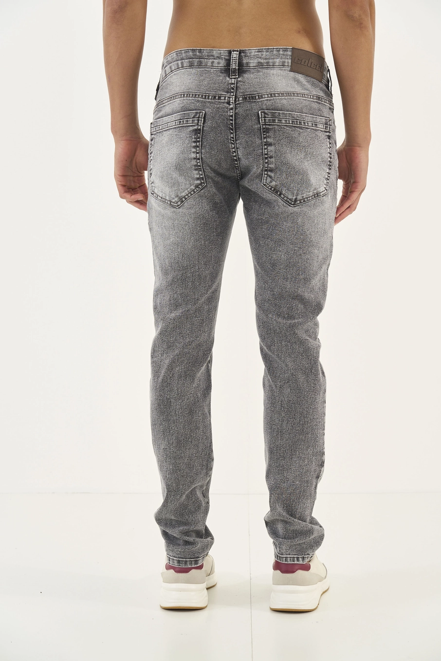 Calça Jeans Skinny Felipe Indigo Preto