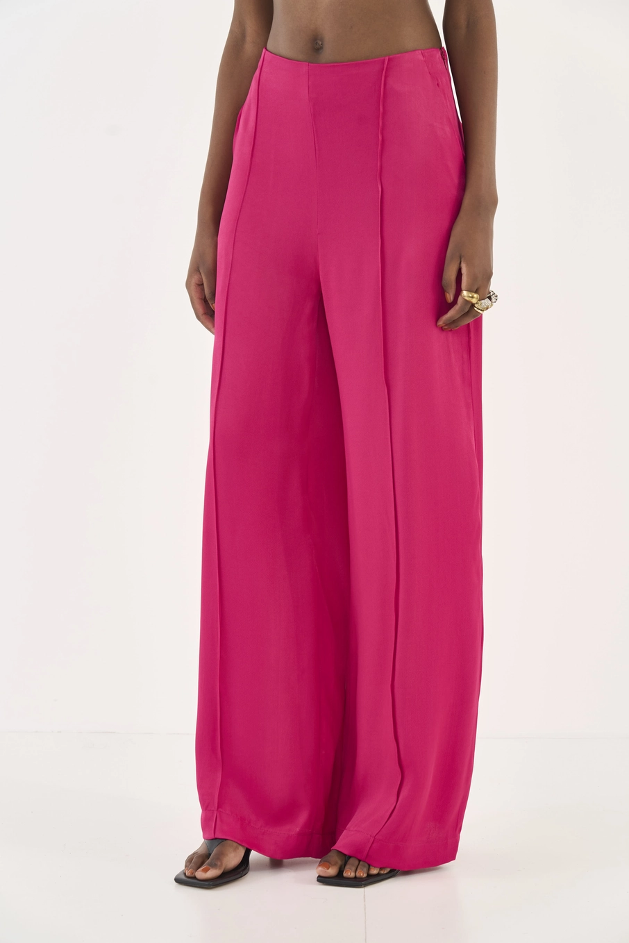 Calça Pantalona Joana Alfaiataria Rosa Timeless
