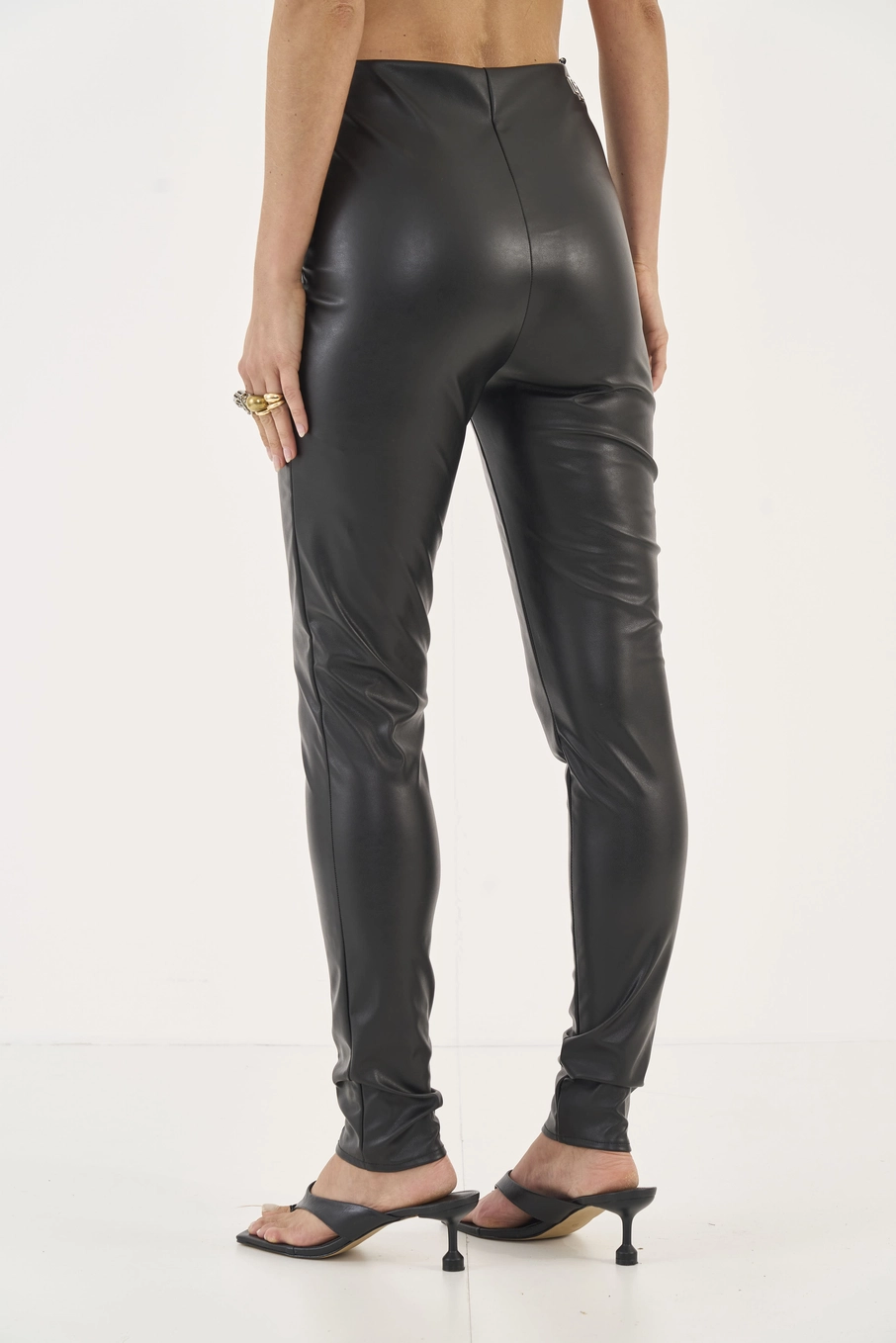 Calça Slim Resinada Preto