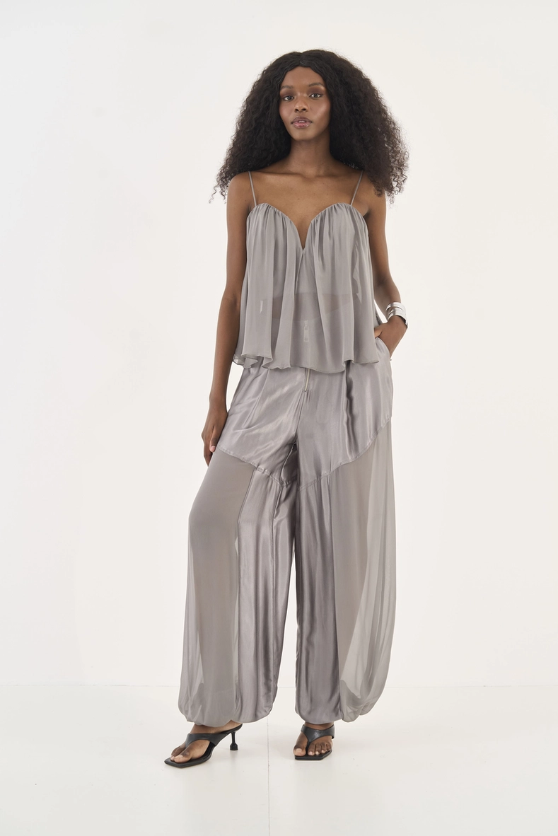 Calça Acetinada Com Detalhe Em Tule