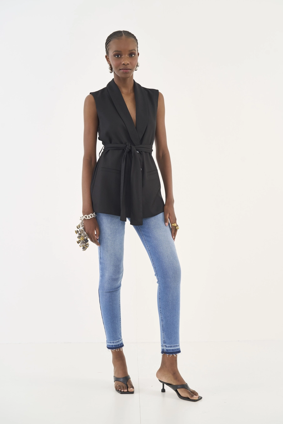 Calça Jeans Skinny Karen Com Barra A Fio Índigo
