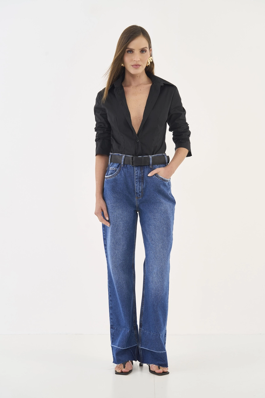 Calça Jeans Leoni Wide Leg Com Cinto Índigo