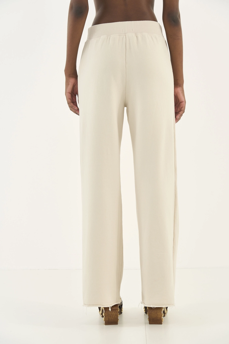 Calça Moletom Comfort Cós Elástico Bege