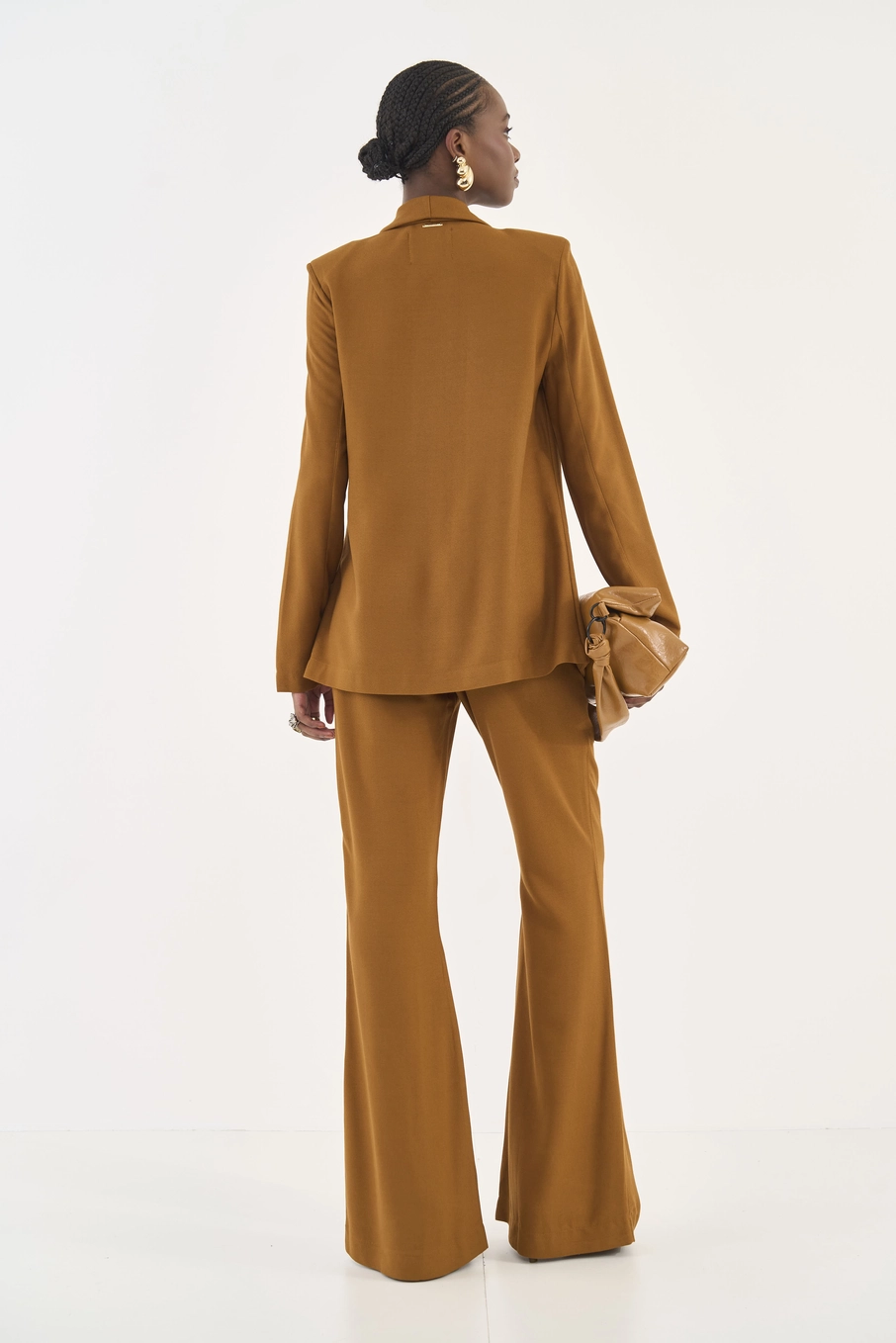 Calça Alfaiataria Flare Marrom