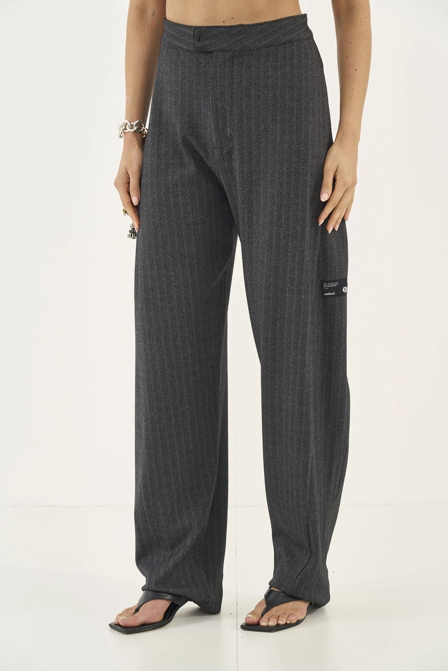 Calça Ballon Listrada Alfaiataria Estampados