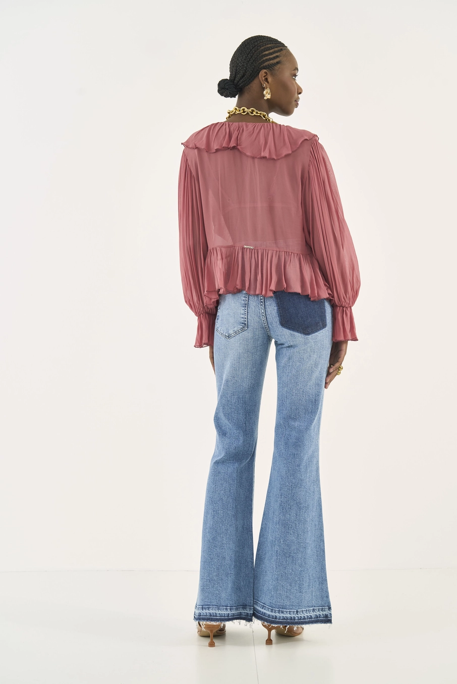 Calça Jeans Bruna Flare Com Barra A Fio Índigo